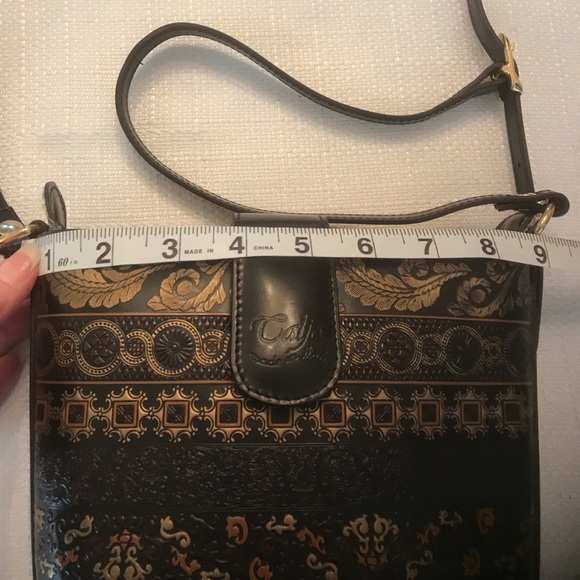 Calja Italian Artistic Leather Crossbody Handbag with Elegant Embossed Pattern - Picture 10 of 14